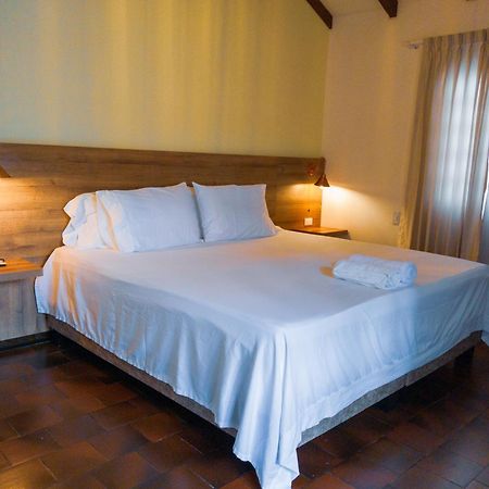 Hotel Boutique La Casa De Piedra 칼리 외부 사진
