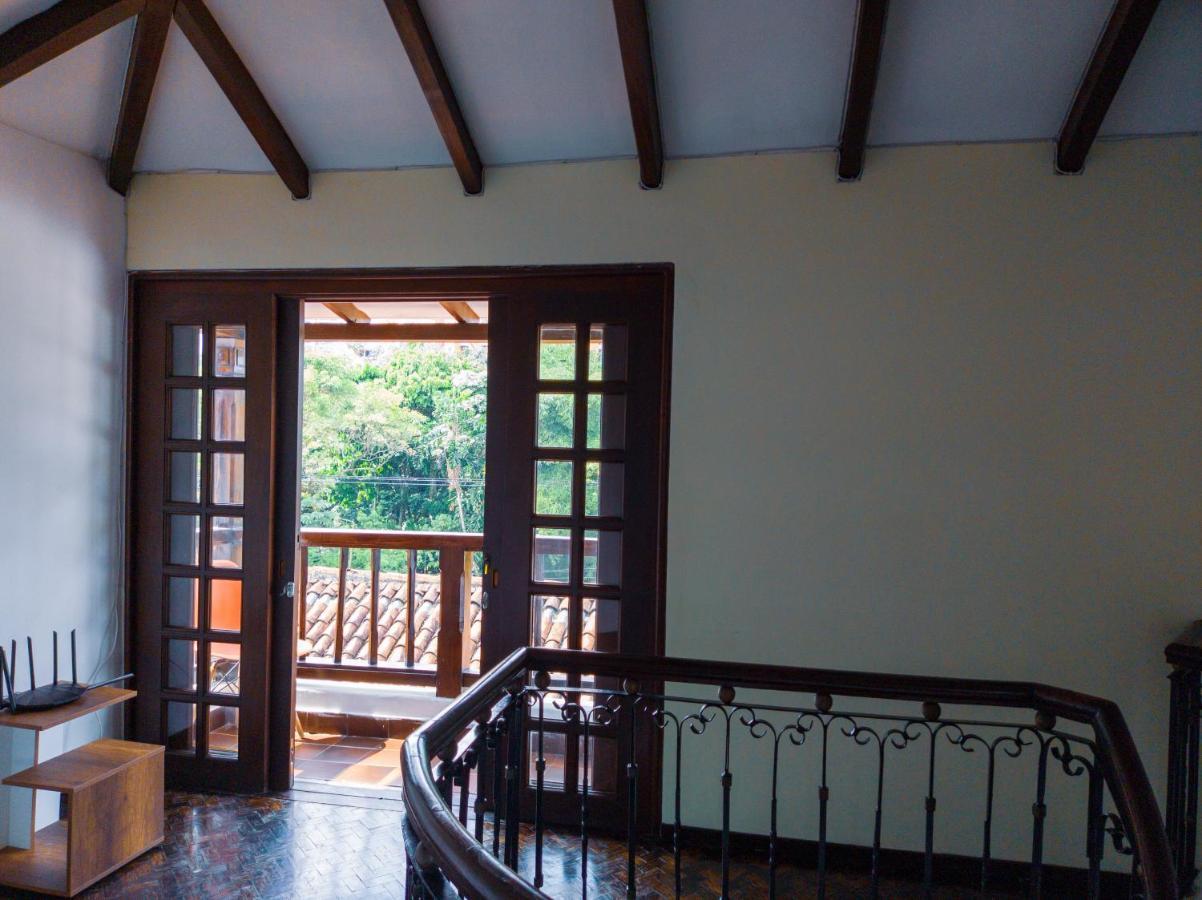 Hotel Boutique La Casa De Piedra 칼리 외부 사진