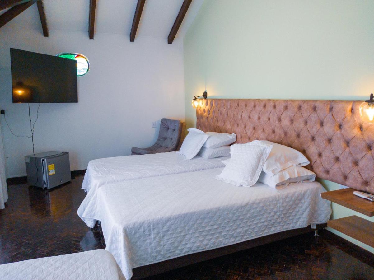Hotel Boutique La Casa De Piedra 칼리 외부 사진