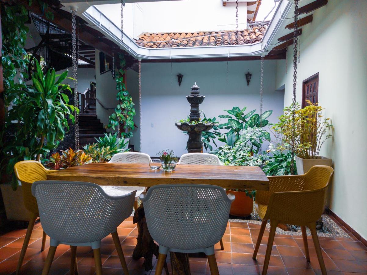 Hotel Boutique La Casa De Piedra 칼리 외부 사진