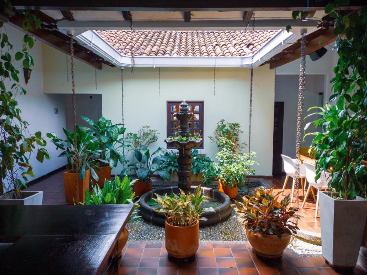 Hotel Boutique La Casa De Piedra 칼리 외부 사진