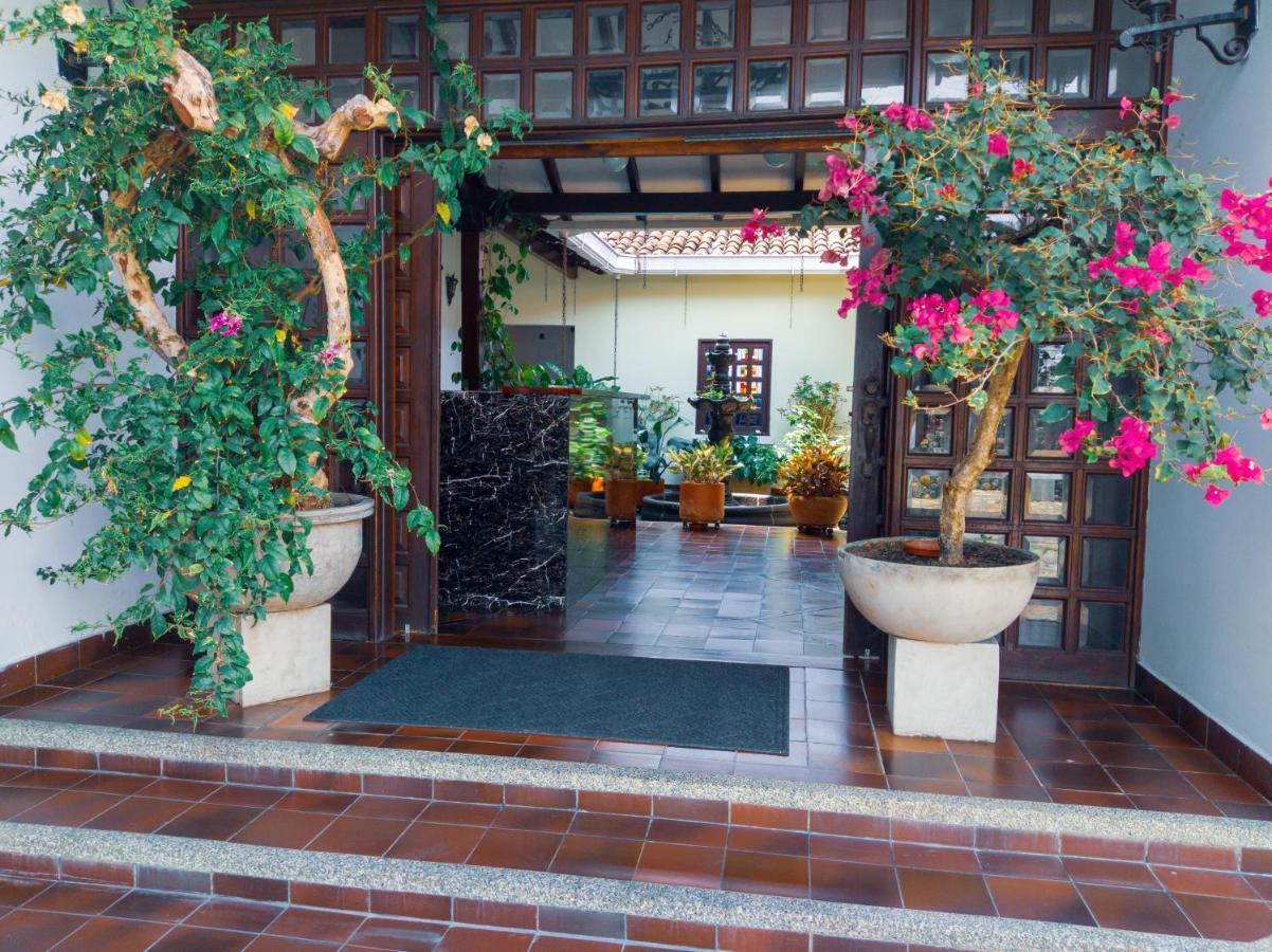 Hotel Boutique La Casa De Piedra 칼리 외부 사진