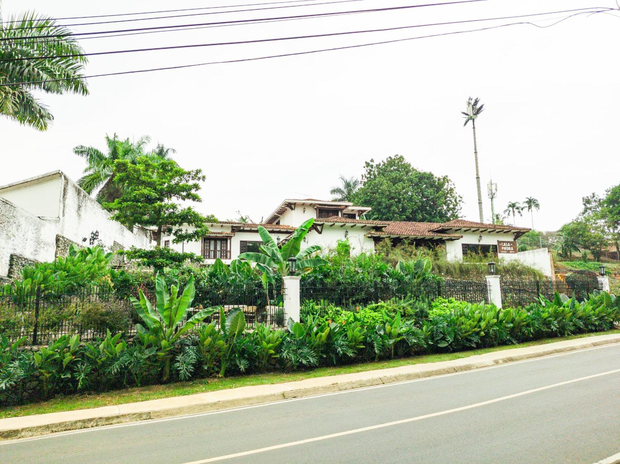 Hotel Boutique La Casa De Piedra 칼리 외부 사진
